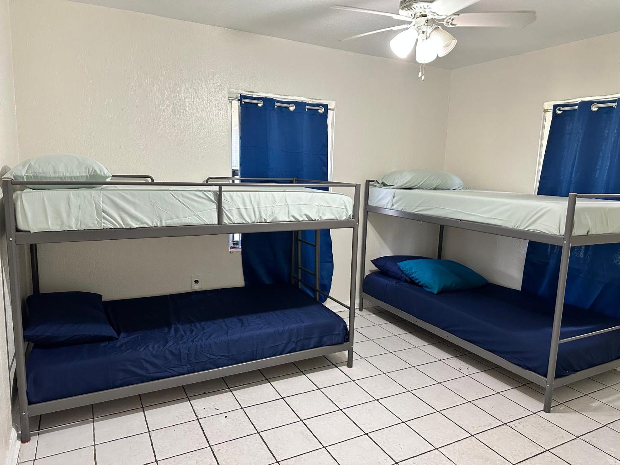 Hospedaje North Miami Bagian luar foto