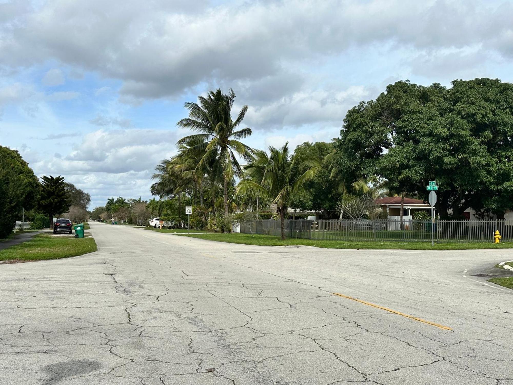 Hospedaje North Miami Bagian luar foto